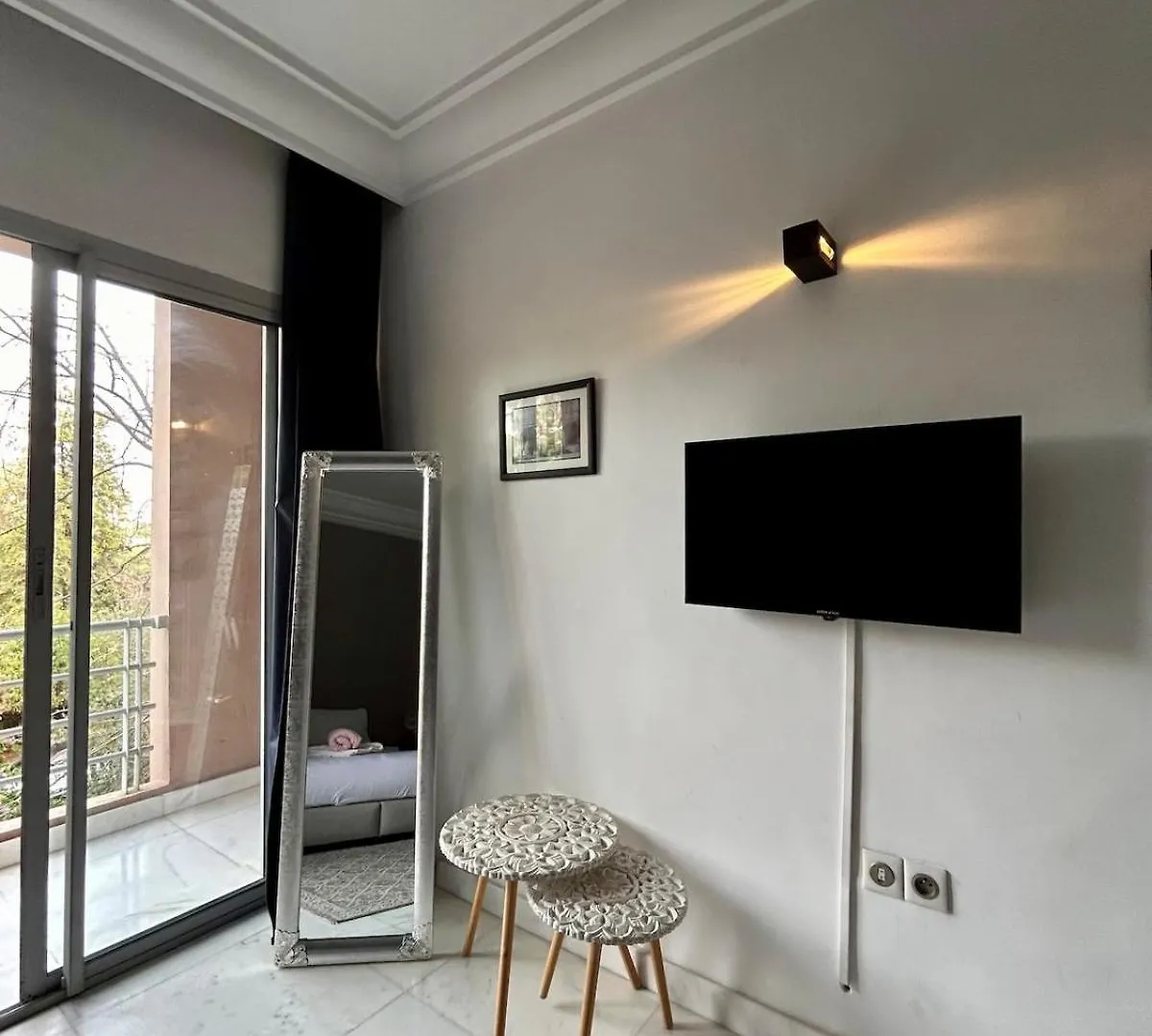 Hivernage Luxury Oasis 2 Bedroom And Free Parking マラケシュ モロッコ