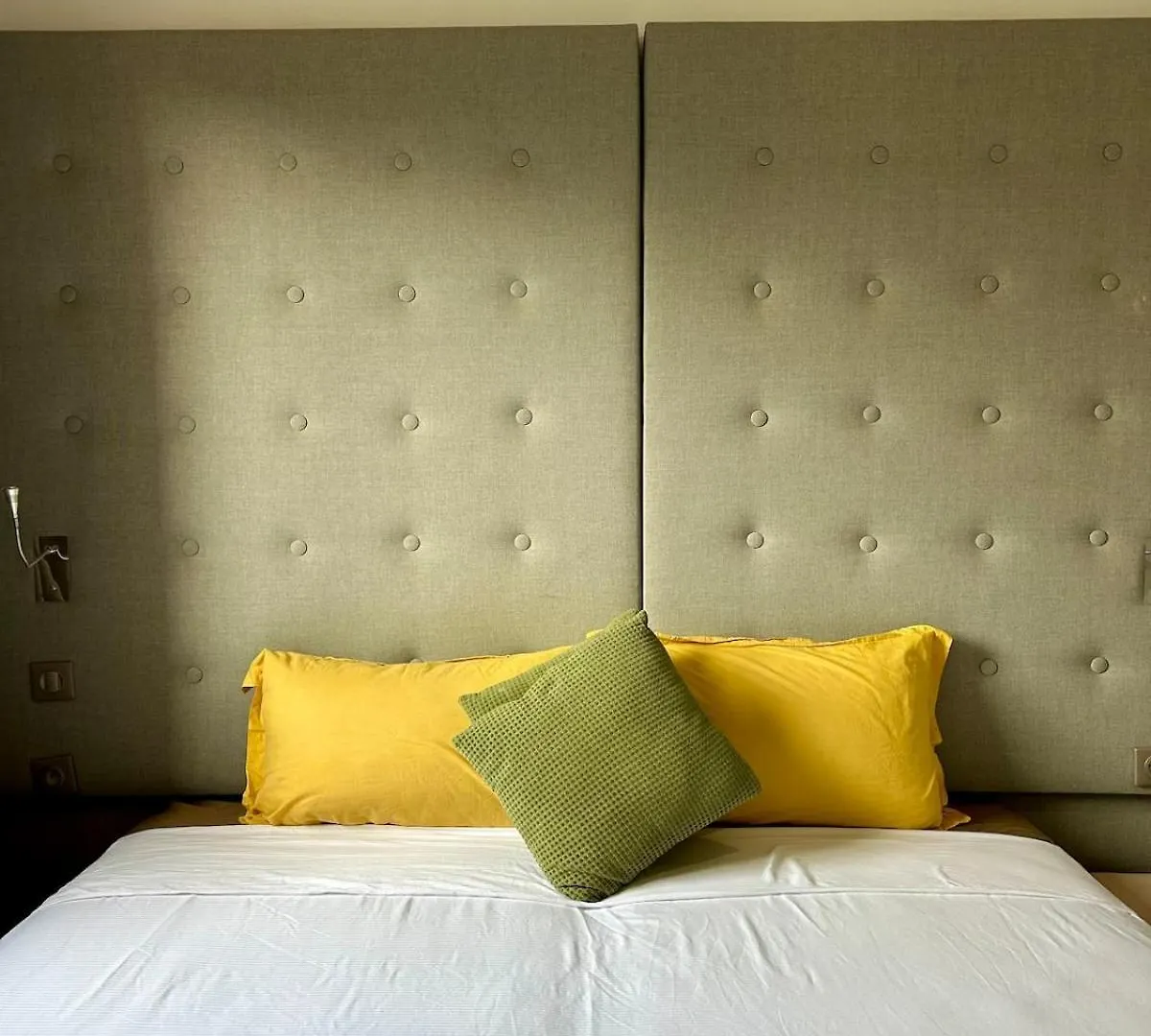 Hivernage Luxury Oasis 2 Bedroom And Free Parking マラケシュ 0*,  モロッコ